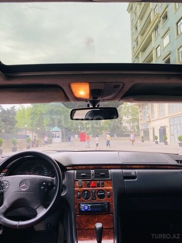 Mercedes E 220 d 2000, 298,000 km - 2.2 l - Bakı