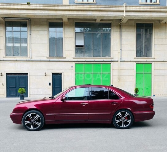Mercedes E 220 d 2000, 298,000 km - 2.2 l - Bakı
