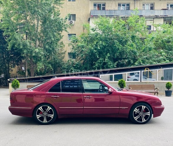 Mercedes E 220 d 2000, 298,000 km - 2.2 l - Bakı