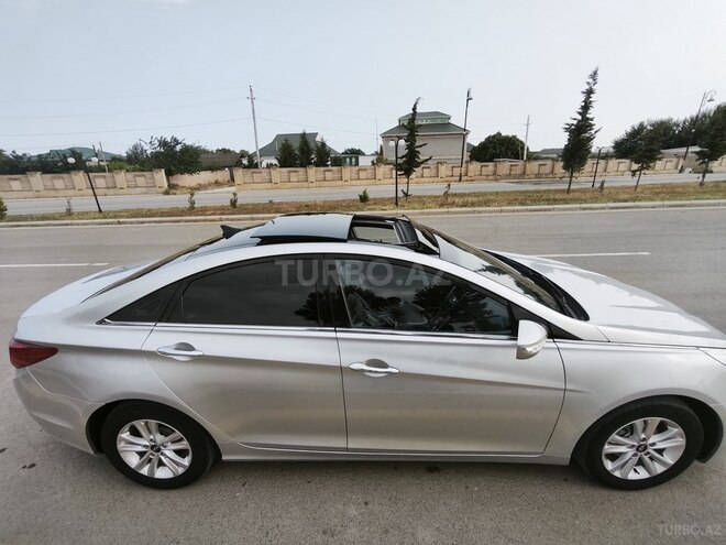 Hyundai Sonata 2010, 246,170 km - 2.0 l - Salyan