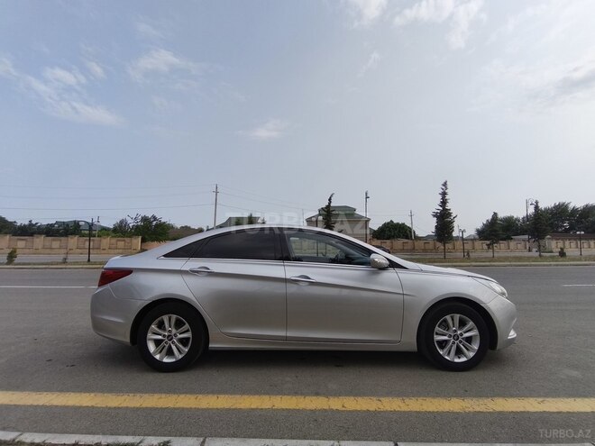 Hyundai Sonata 2010, 246,170 km - 2.0 l - Salyan