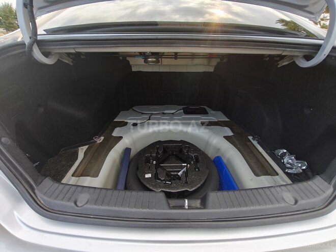 Hyundai Sonata 2010, 246,170 km - 2.0 l - Salyan