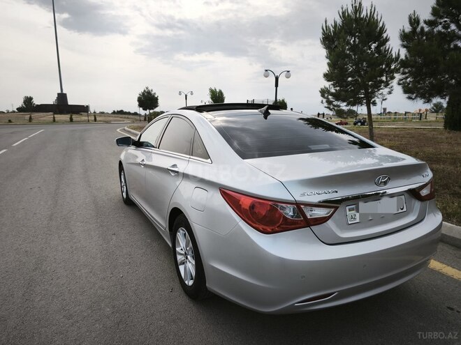 Hyundai Sonata 2010, 246,170 km - 2.0 l - Salyan