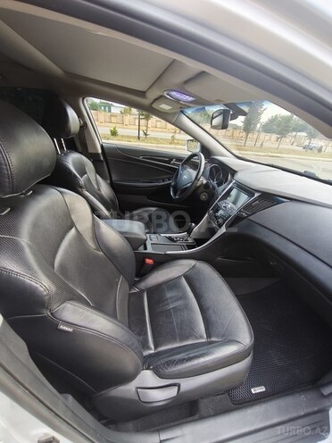 Hyundai Sonata 2010, 246,170 km - 2.0 l - Salyan