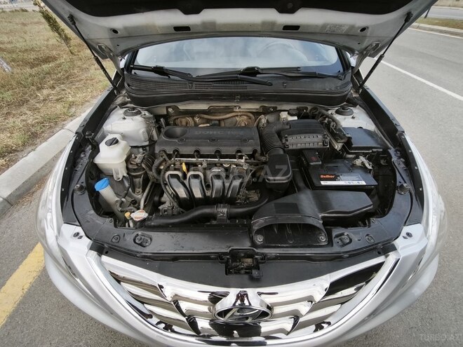 Hyundai Sonata 2010, 246,170 km - 2.0 l - Salyan
