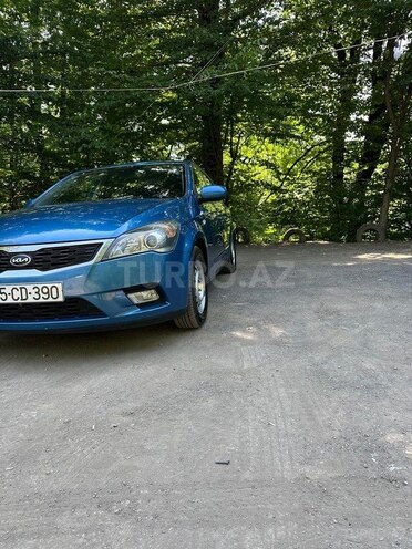 Kia Ceed 2009, 202,000 km - 1.4 л - Astara