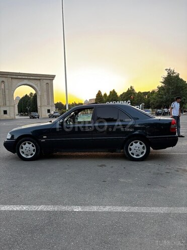 Mercedes C 200 1997, 300,000 km - 2.0 л - Goranboy