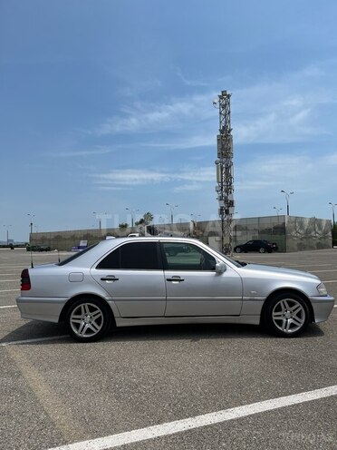 Mercedes C 200 1999, 353,000 km - 2.0 l - Bakı