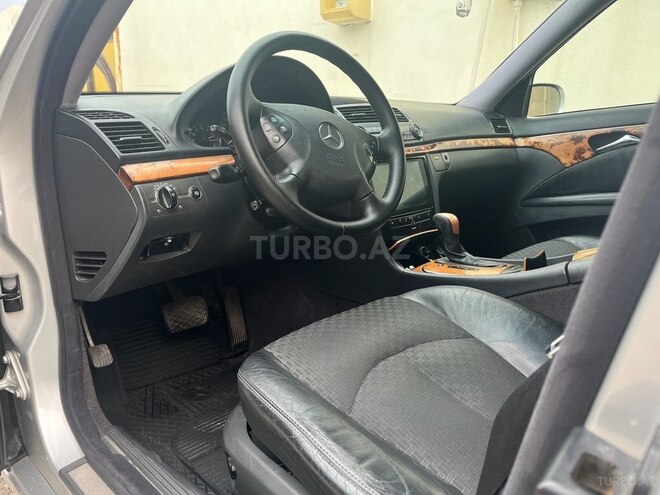 Mercedes E 240 2002, 203,377 km - 2.6 л - Bakı