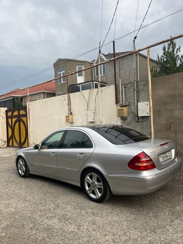Mercedes E 240 2002, 203,377 km - 2.6 л - Bakı