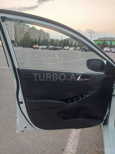 Hyundai Accent 2012, 191,757 km - 1.6 l - Sumqayıt