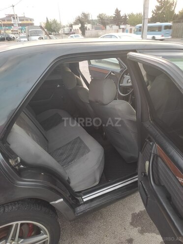 Mercedes E 220 1993, 451,000 km - 2.2 l - Bakı