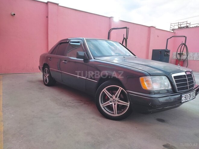 Mercedes E 220 1993, 451,000 km - 2.2 l - Bakı