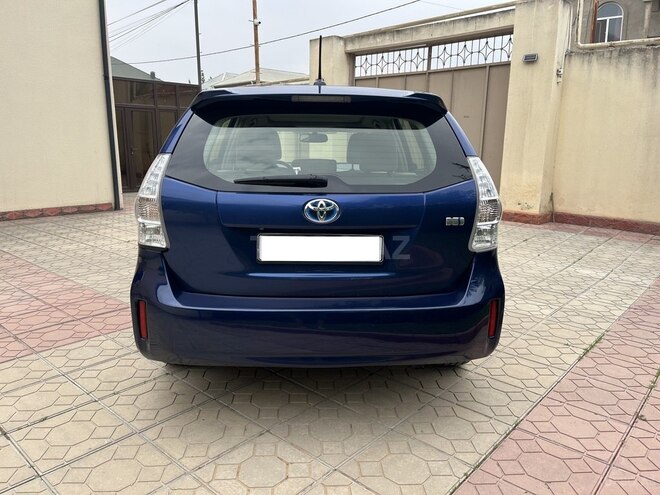 Toyota Prius V 2013, 135,800 km - 1.8 l - Bakı