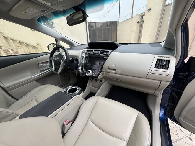 Toyota Prius V 2013, 135,800 km - 1.8 l - Bakı