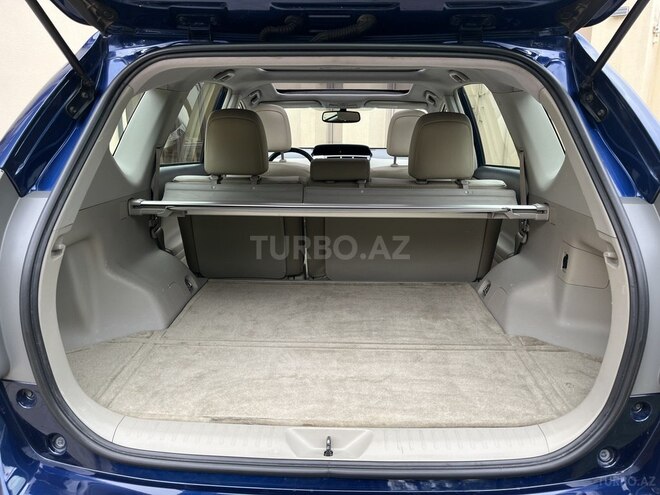 Toyota Prius V 2013, 135,800 km - 1.8 l - Bakı
