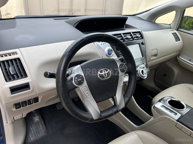 Toyota Prius V 2013, 135,800 km - 1.8 l - Bakı