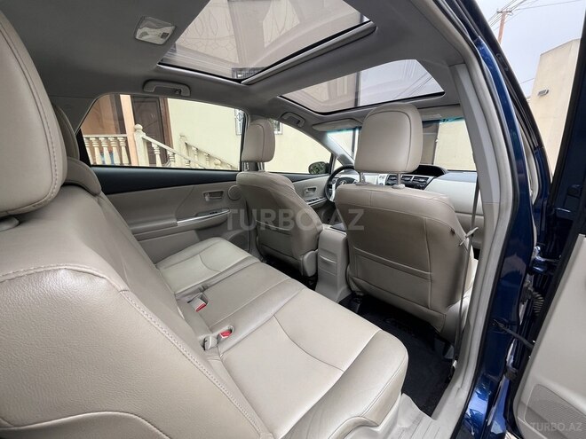 Toyota Prius V 2013, 135,800 km - 1.8 l - Bakı