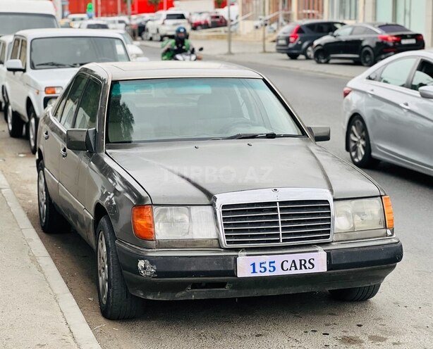 Mercedes E 250 1991, 296,387 km - 2.5 l - Bakı