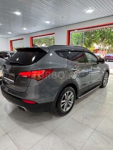 Hyundai Santa Fe-5