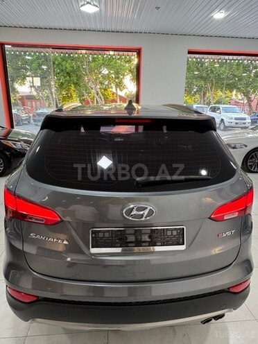 Hyundai Santa Fe-4