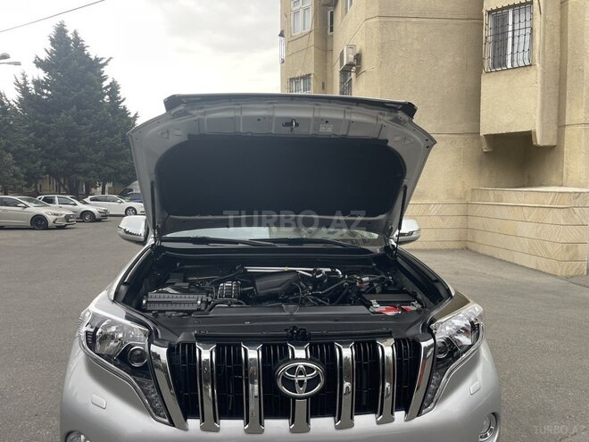 Toyota Land Cruiser Prado-7