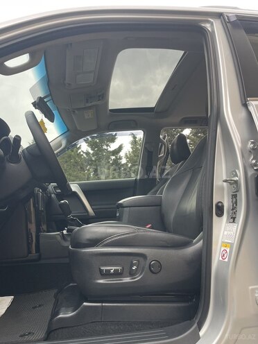 Toyota Land Cruiser Prado-15