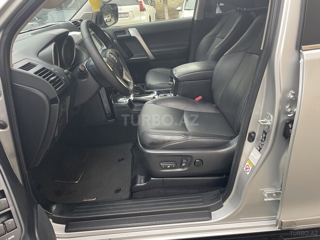 Toyota Land Cruiser Prado-9