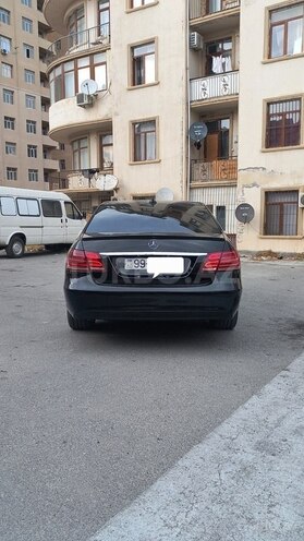 Mercedes E 220 d 2013, 272,000 km - 2.2 l - Bakı