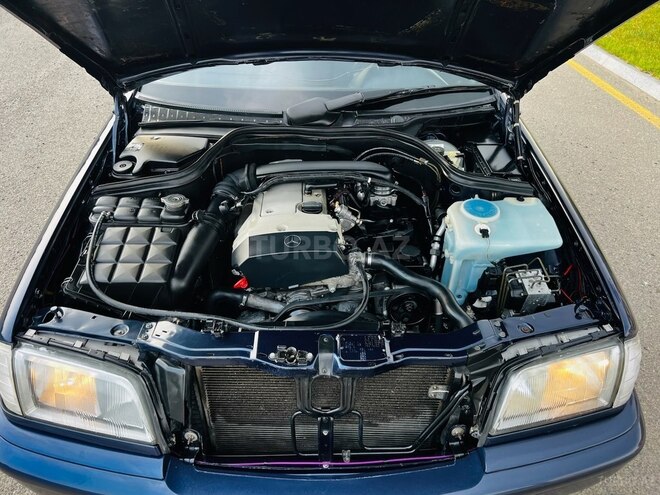 Mercedes C 180 1999, 300,000 km - 1.8 л - Tovuz