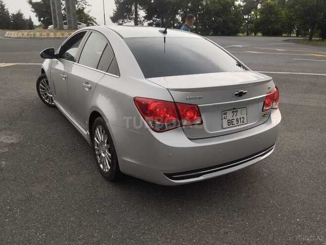 Chevrolet Cruze 2012, 210,000 km - 1.4 l - Qax