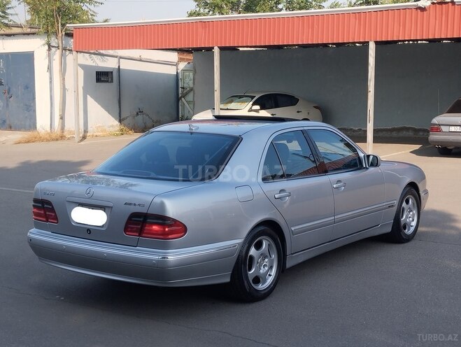 Mercedes E 320 2001, 246,800 km - 3.2 l - Bakı