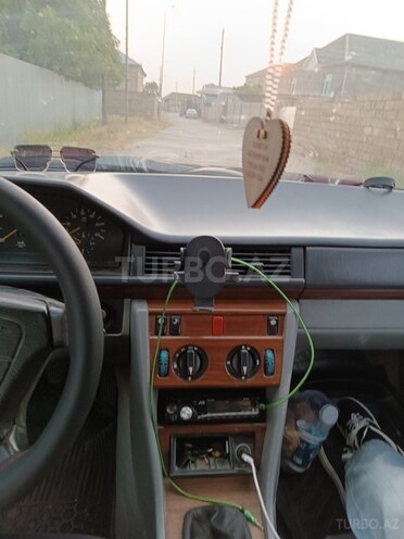 Mercedes E 200 d 2020, 221,696 km - 2.0 l - Salyan