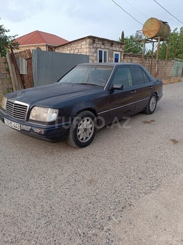 Mercedes E 200 d 2020, 221,696 km - 2.0 l - Salyan
