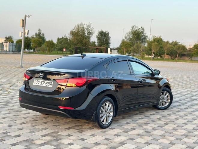 Hyundai Elantra 2015, 145,717 km - 1.8 л - Bakı
