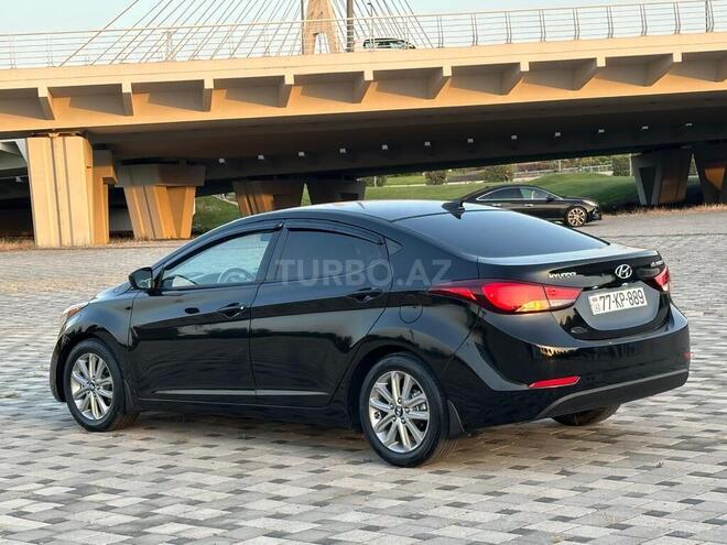 Hyundai Elantra 2015, 145,717 km - 1.8 л - Bakı