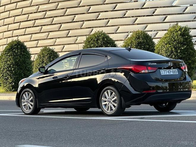 Hyundai Elantra 2015, 145,717 km - 1.8 л - Bakı