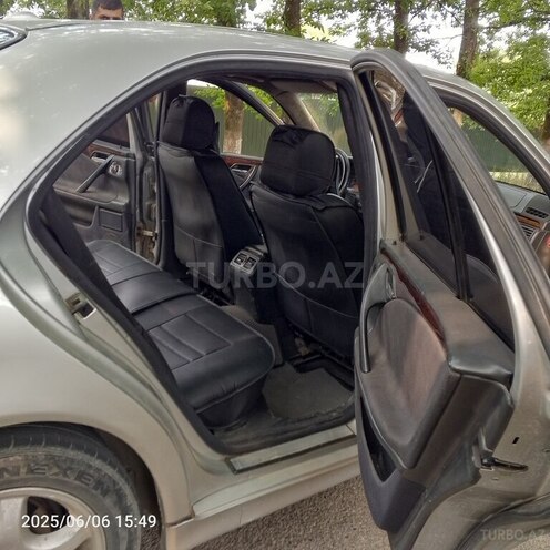 Mercedes E 220 d 2001, 450,650 km - 2.2 l - Bakı