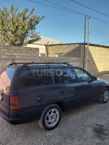 Opel Astra 1993, 250,000 km - 1.4 l - Bakı