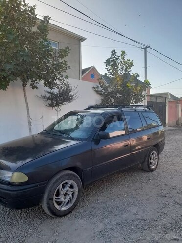 Opel Astra 1993, 250,000 km - 1.4 l - Bakı