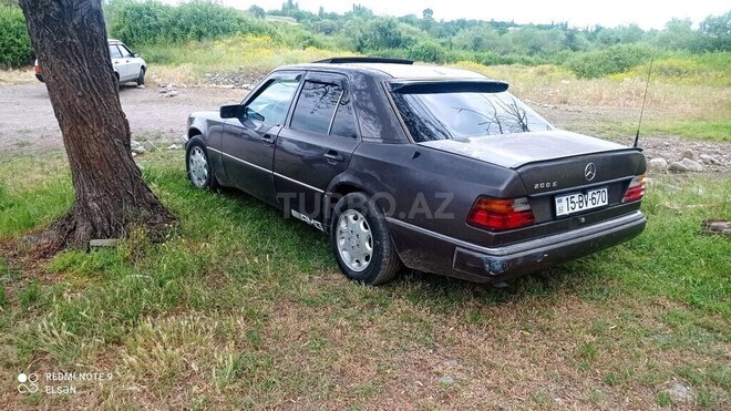 Mercedes E 200 d 1992, 862,320 km - 2.0 л - Bakı