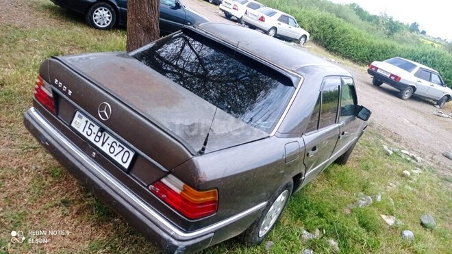Mercedes E 200 d 1992, 862,320 km - 2.0 л - Bakı