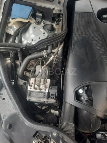 Mercedes E 220 d 2006, 258,746 km - 2.2 l - Bakı