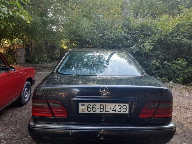 Mercedes E 280 1998, 310,000 km - 2.8 l - Mingəçevir