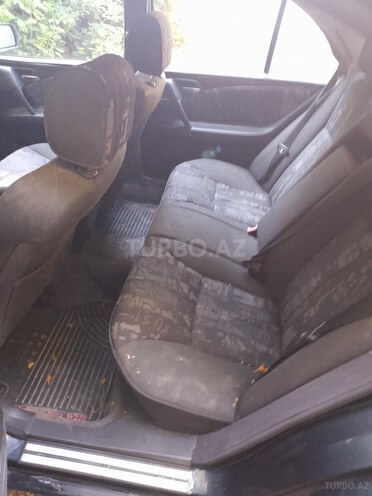 Mercedes E 280 1998, 310,000 km - 2.8 l - Mingəçevir