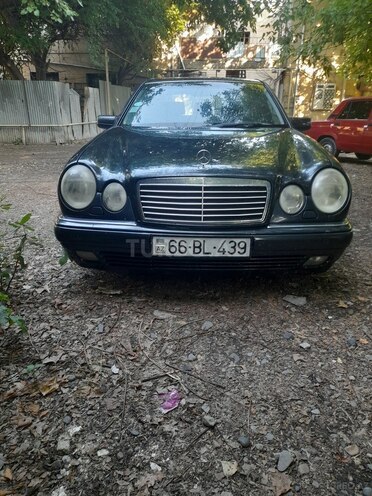 Mercedes E 280 1998, 310,000 km - 2.8 l - Mingəçevir
