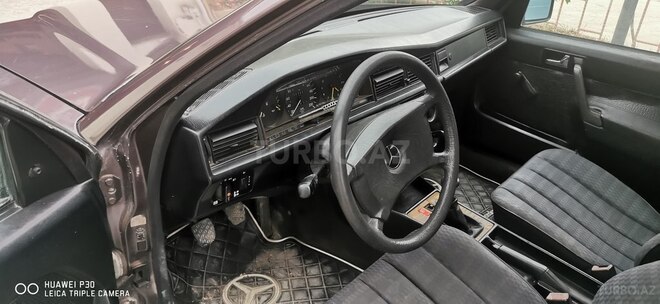 Mercedes 190 1991, 198,550 km - 1.8 l - Bakı