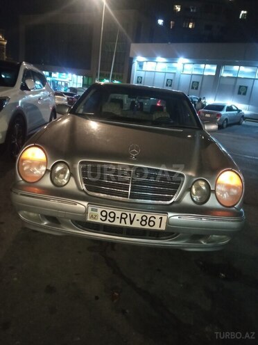 Mercedes E 220 d 2001, 350,000 km - 2.2 л - Bakı