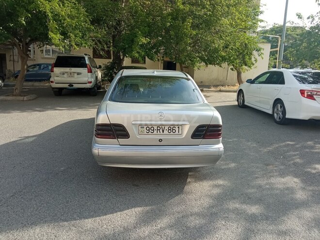 Mercedes E 220 d 2001, 350,000 km - 2.2 л - Bakı