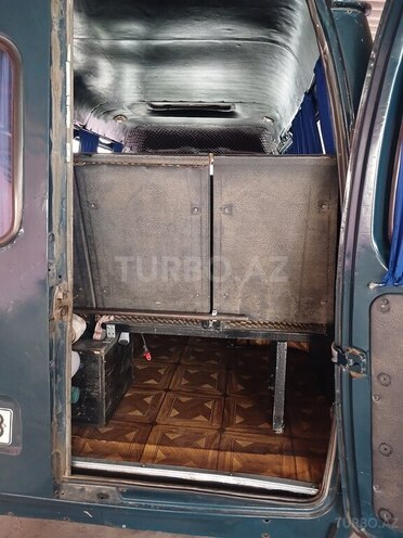 GAZ 2705 1999, 200,000 km - 2.2 l - Salyan